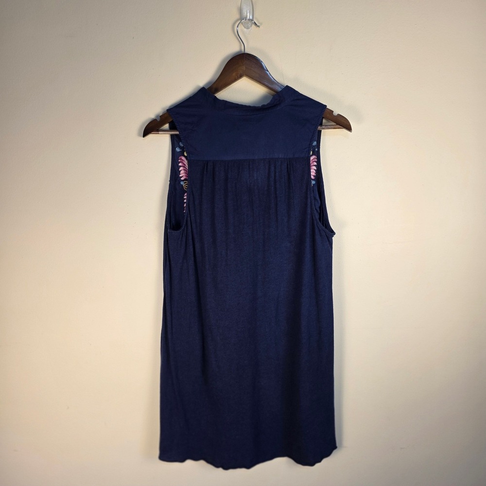 TINY Anthropologie Embroidered High Low Top Womens Size M Navy Blue Boho Pintuck - Picture 5 of 9